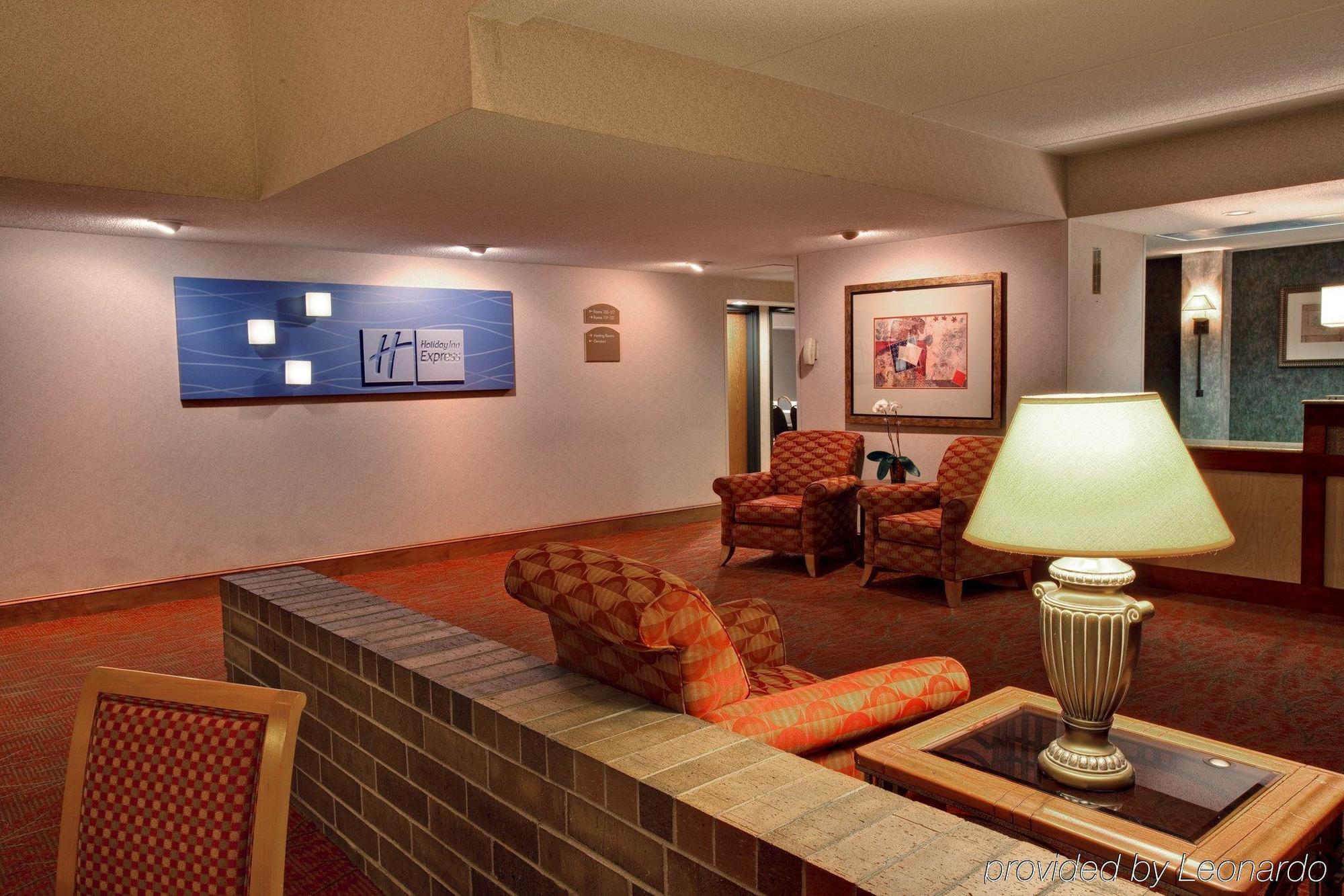 Holiday Inn Express Chicago Nw - Arlington Heights By Ihg Exterior foto