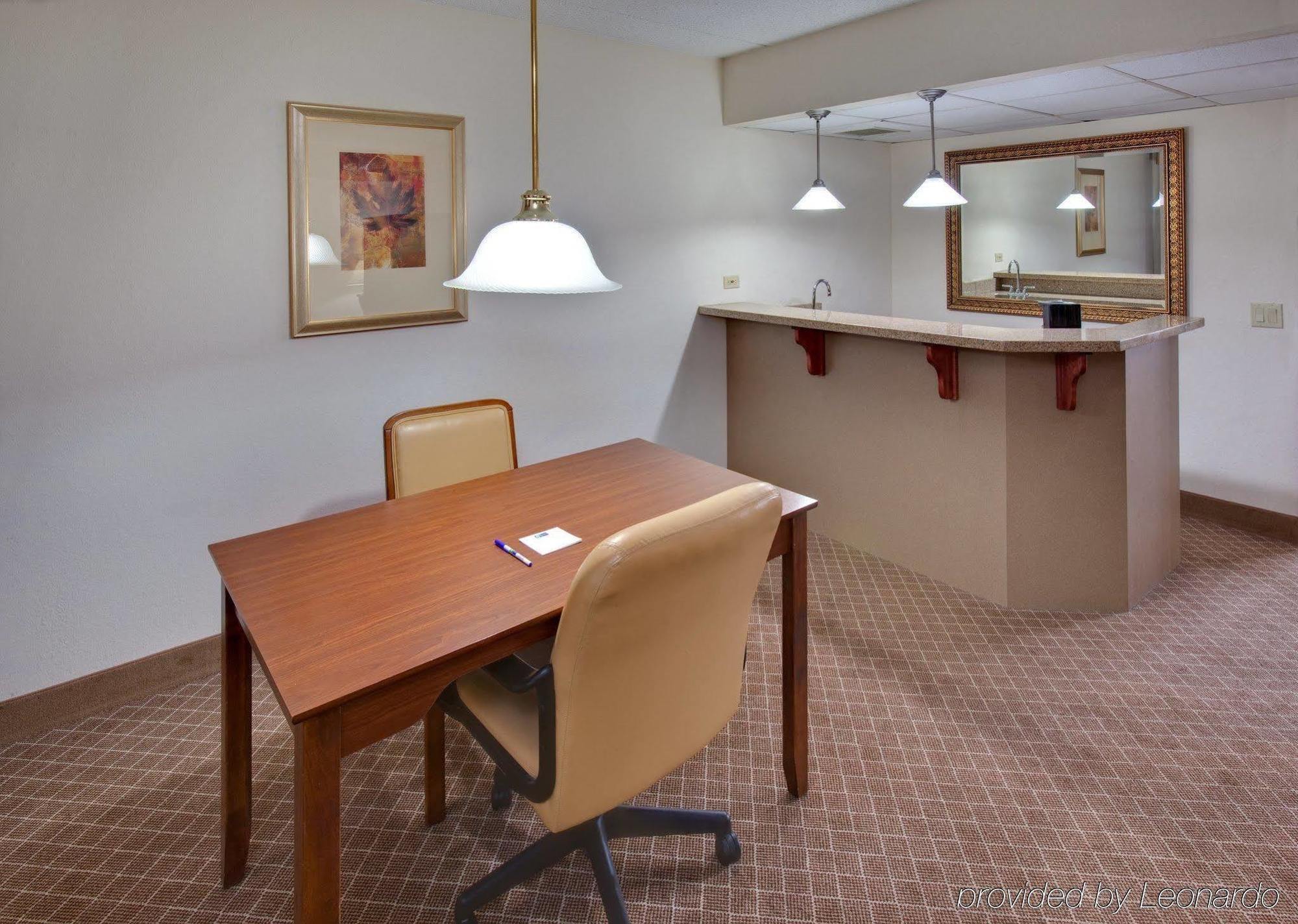 Holiday Inn Express Chicago Nw - Arlington Heights By Ihg Quarto foto